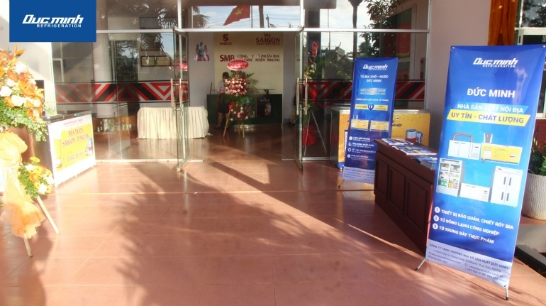 Khu vực trưng bày sản phẩm của Đức Minh